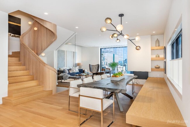 Building Photo - 17 Guy Pl