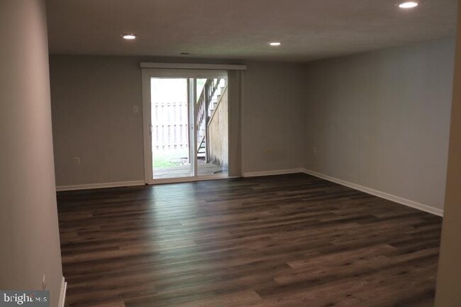 Building Photo - 7313 Stream Way