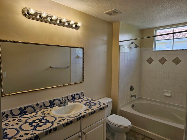 Building Photo - 9833 Baywinds Blvd