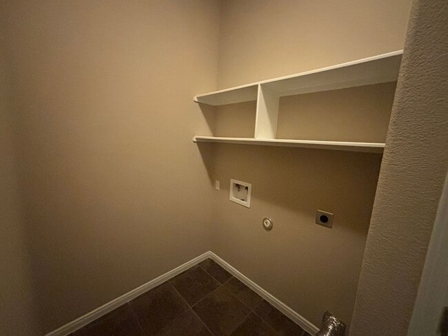 Building Photo - AVAILABLE NOW; APPLY TODAY!!! $560.00 OFF FIRST MONTH