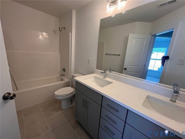Building Photo - 15386 Oasis Sun Wy