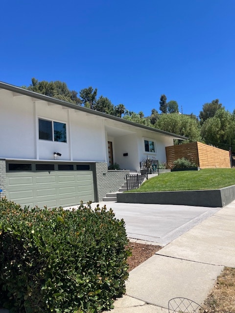 Building Photo - 5304 Baza Ave