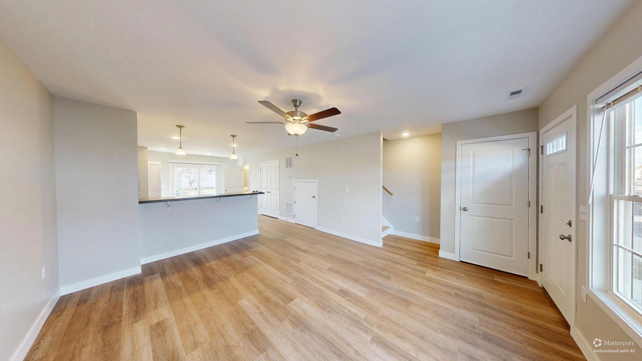 Entry/Living Room - 1341 Luke Ln