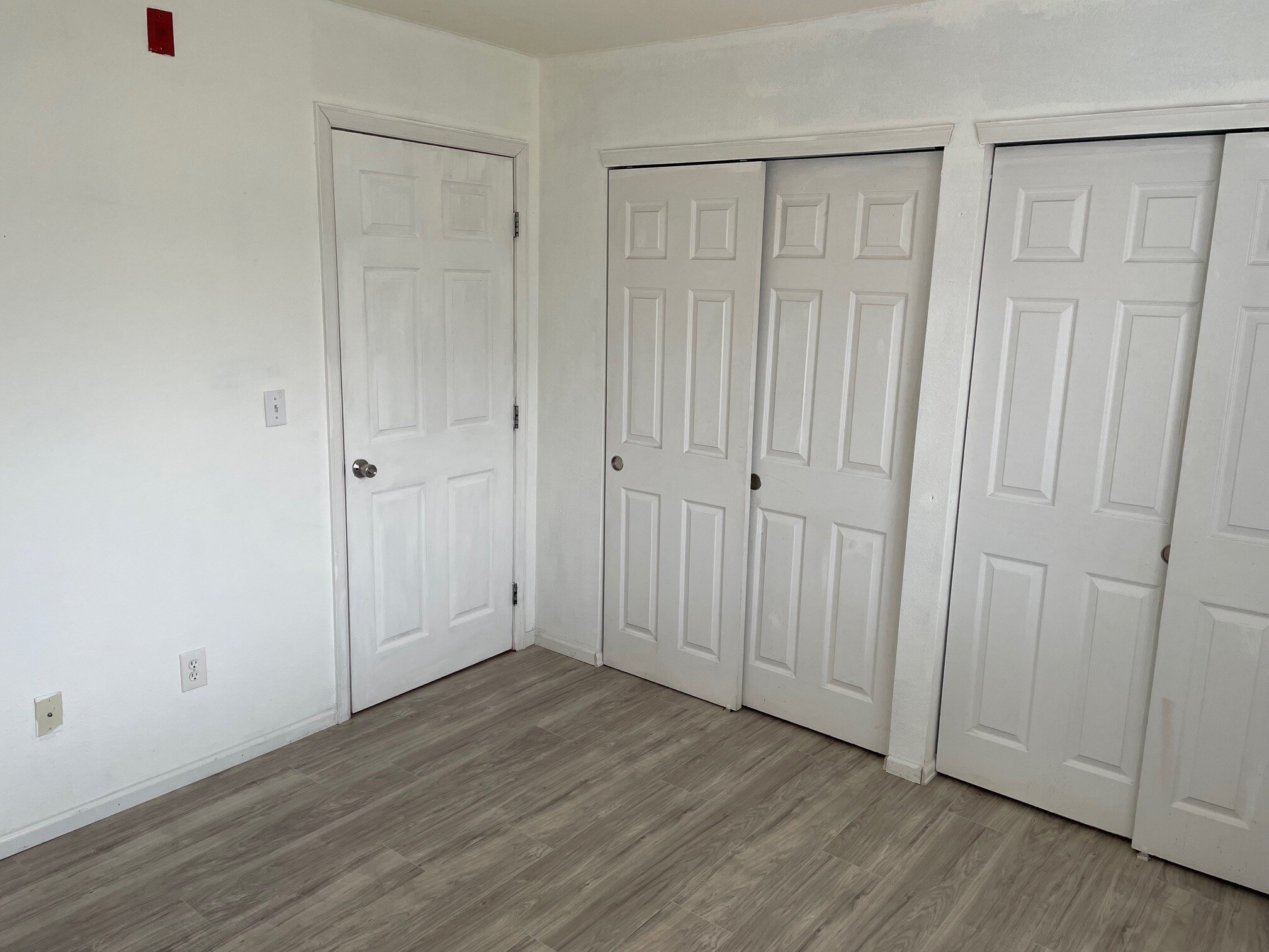 Building Photo - 8740 Corona St