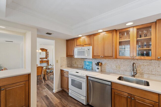 Building Photo - 300 Ocean Trail Way