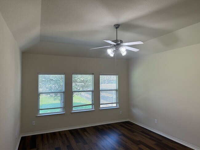 Building Photo - 9720 Colonywood Dr