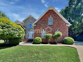 Building Photo - 1711 Ironwood Ct