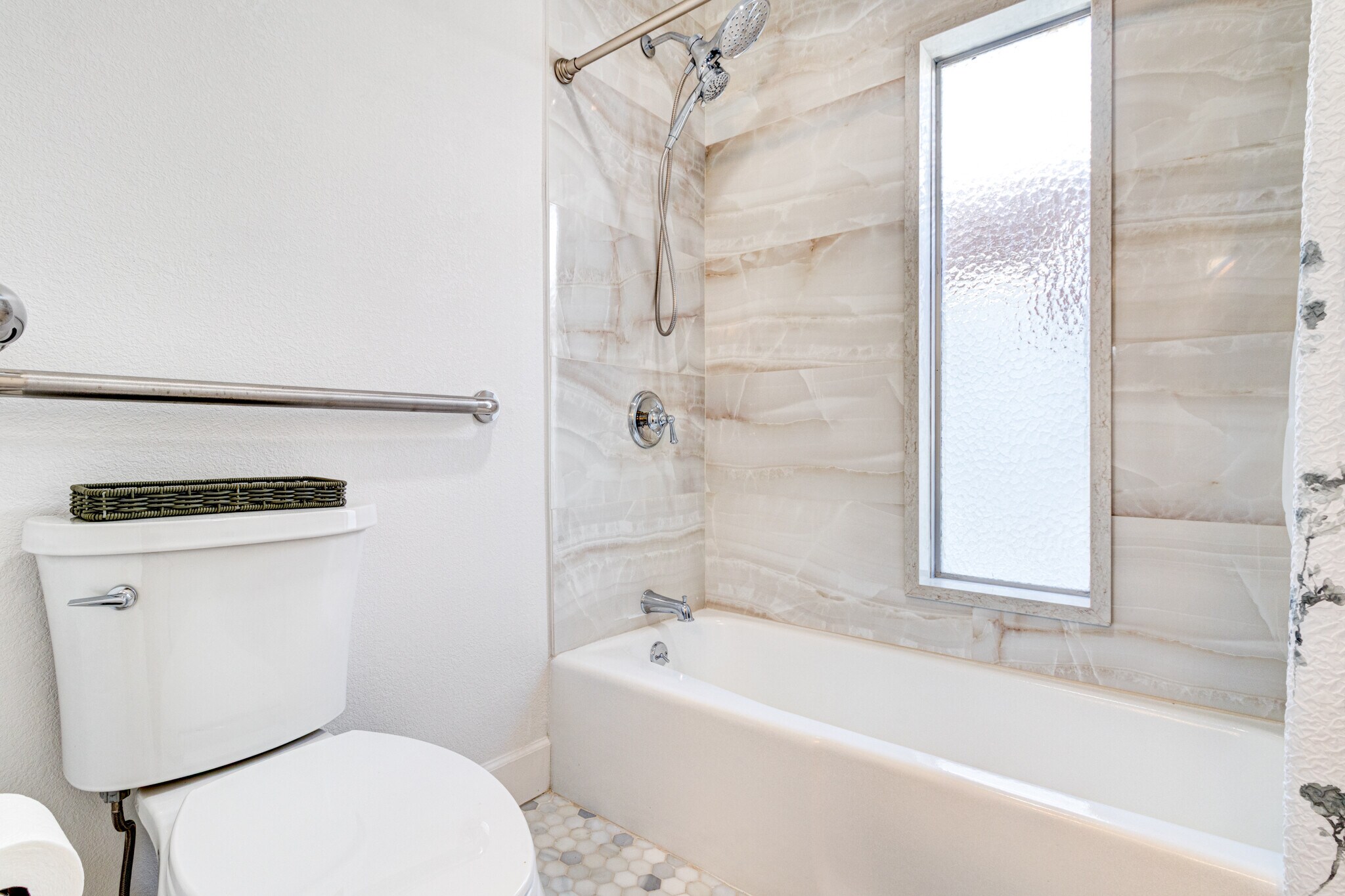 Building Photo - 6110 N 13th St