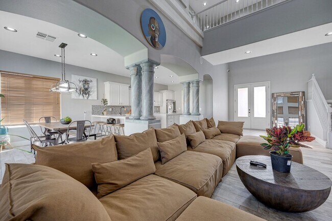 Building Photo - 9738 Bear Trap Ct
