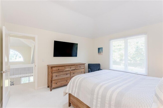 Building Photo - 112 Harrison Ave