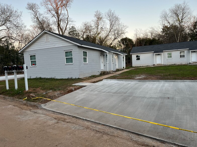 Primary Photo - 4268 Marion Ave