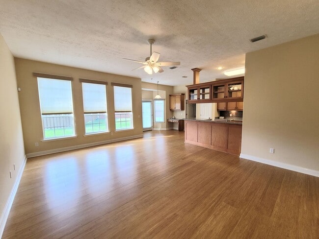 Building Photo - The Landings-Lynn Haven