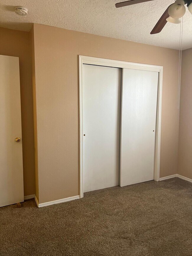 Building Photo - 2804 Quail Pointe Dr NW