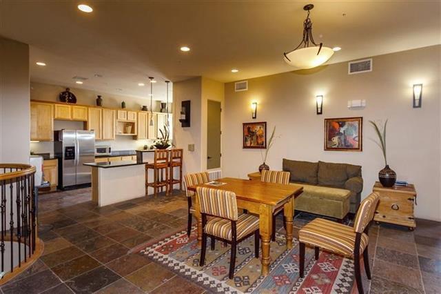 Building Photo - Highly Desirable Alameda Compound Condo!