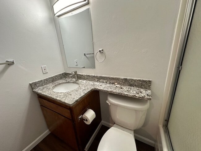 Building Photo - Remodeled Unit Of A Duplex with Central AC & Fenced Back Yard / Will Consider A Small Pet