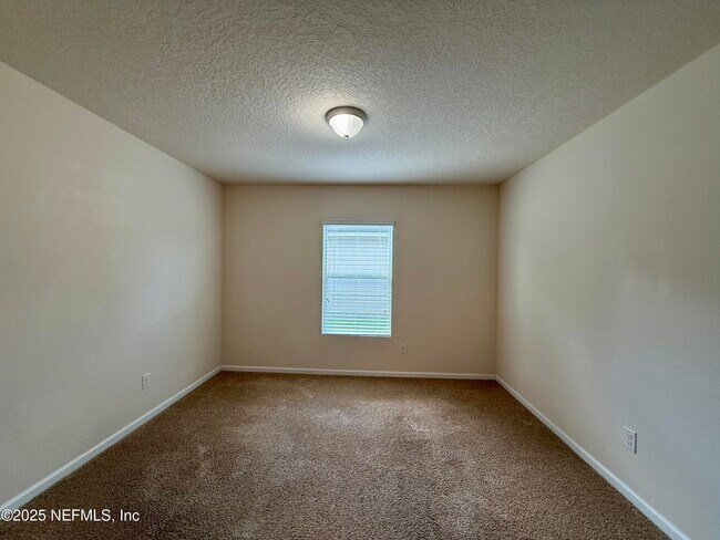Building Photo - 3635 Summit Oaks Dr