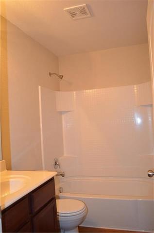 Building Photo - 2037 Fairview Dr
