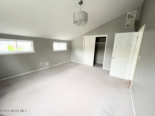 Building Photo - 43 Mercury Cir