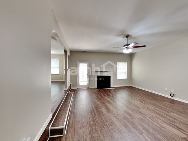 Building Photo - 67 Birchfield Ct