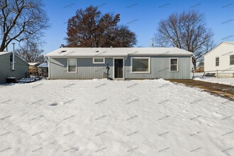 Building Photo - 1310 N Indian Ln