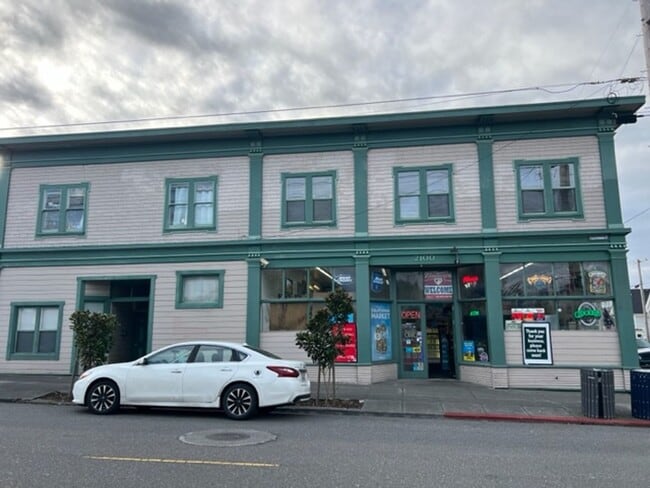 Building Photo - 2102 California St