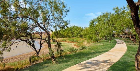 Building Photo - 3049 Dutch Dr