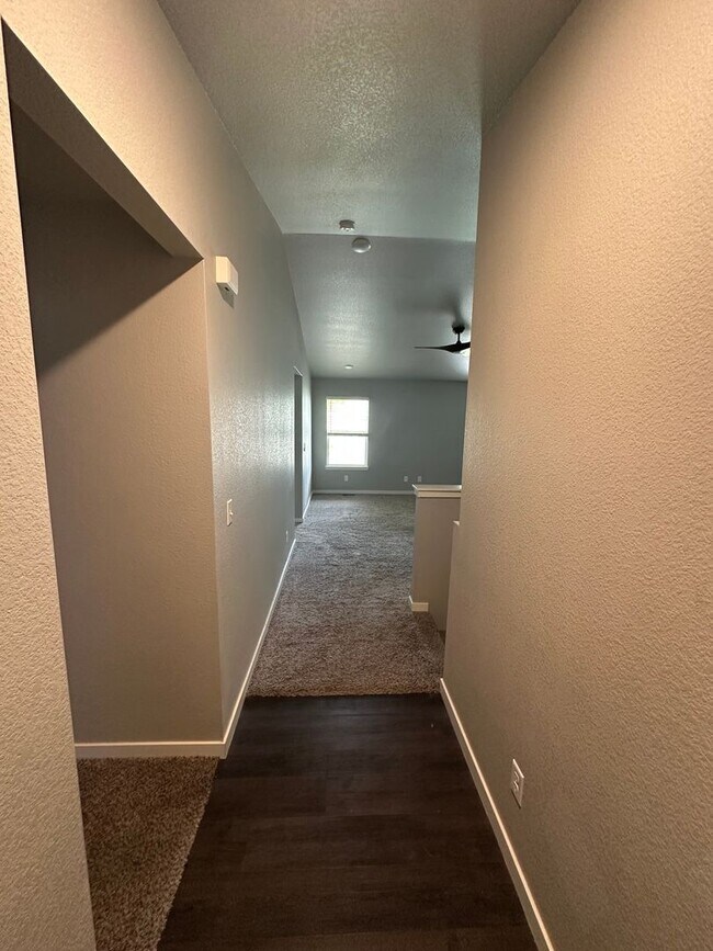 Building Photo - Beautiful 4 Bedroom House in Ault!