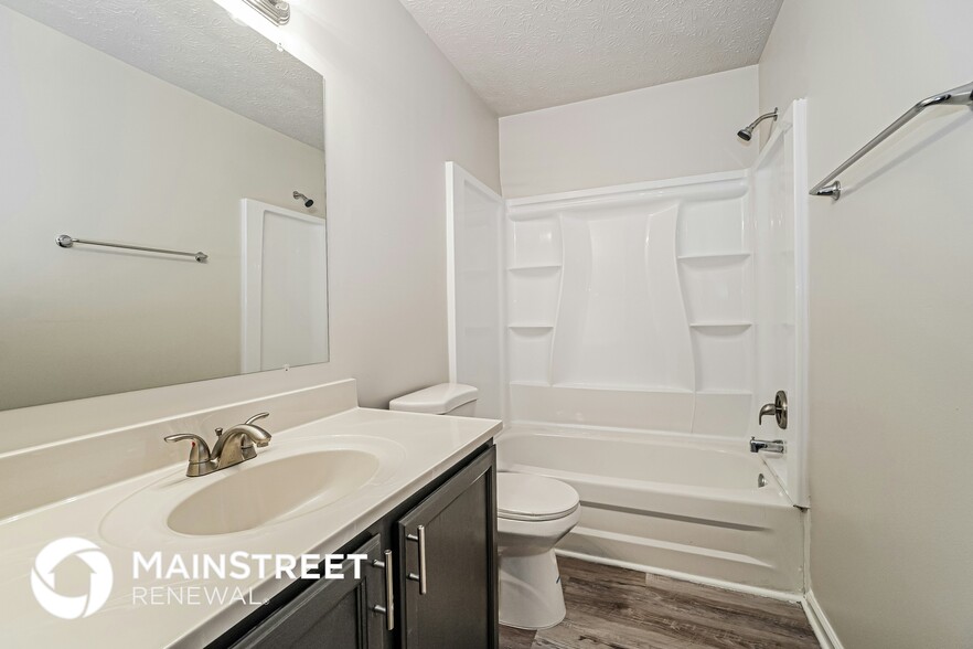 Building Photo - 5727 Sundial Dr