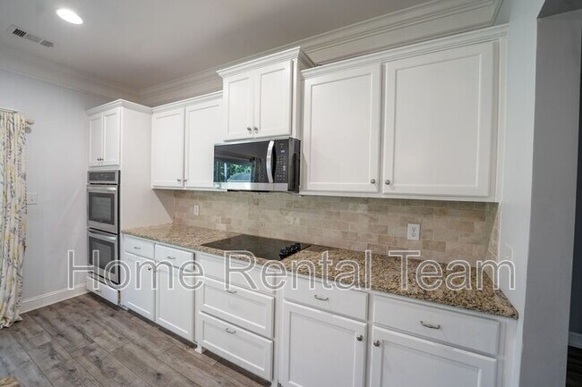 Building Photo - 425 Wicklow Dr