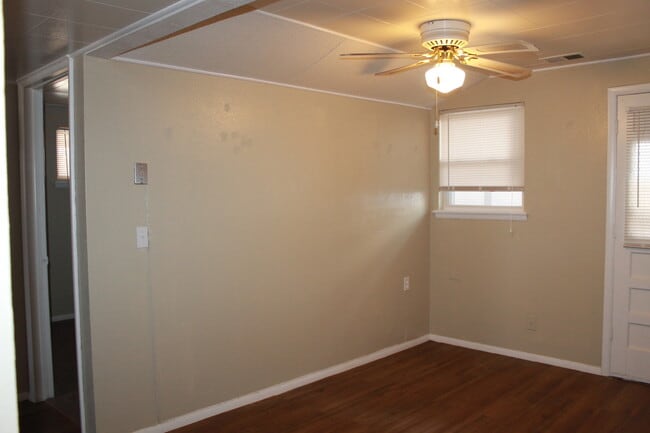 Building Photo - Tinker Close! **$175 OFF 1st MONTH'S RENT