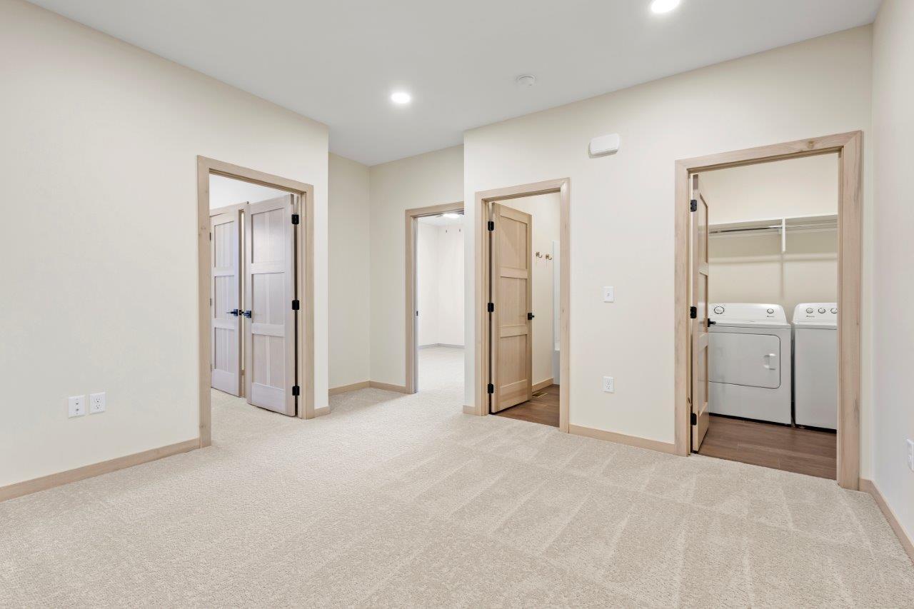 Building Photo - 2324 Sweetgrass Dr