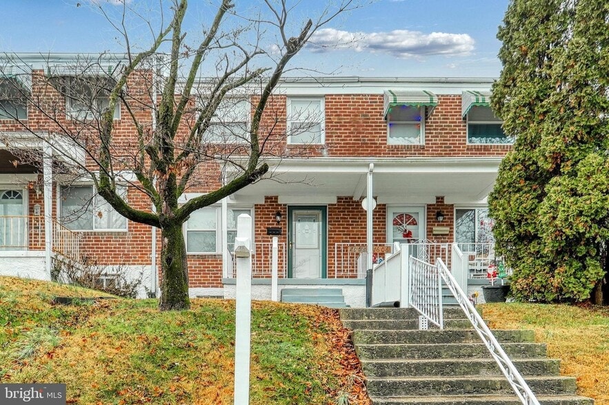 Building Photo - 1608 Inverness Ave
