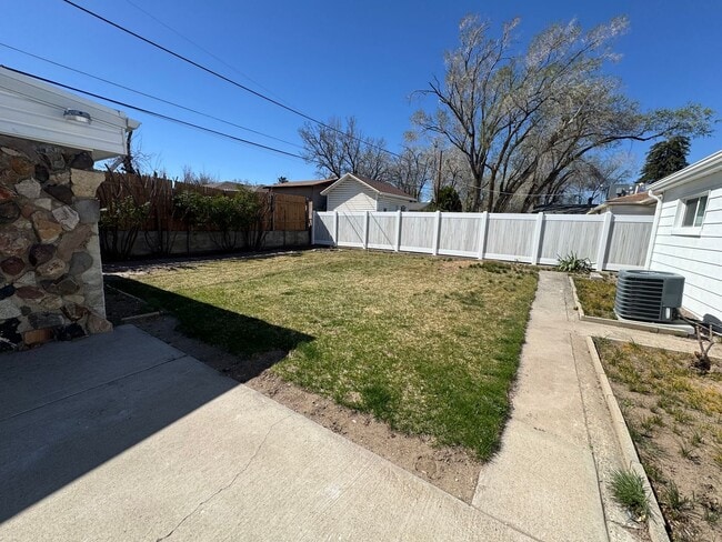 Building Photo - Beautiful home for rent in Salt Lake City!