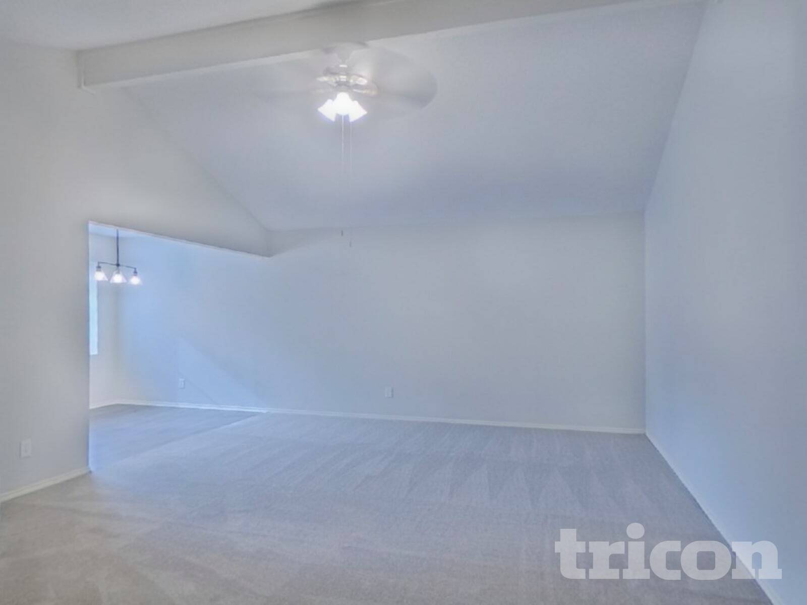 Building Photo - 537 Greenway Dr