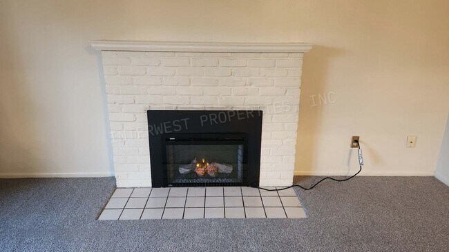 Building Photo - MCCA01