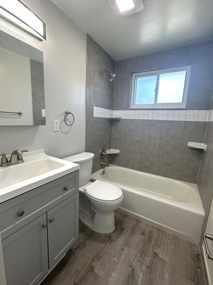 Building Photo - 416 Macbeth Dr