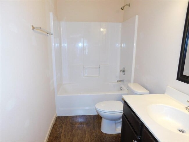 Building Photo - 40 Lora Ln