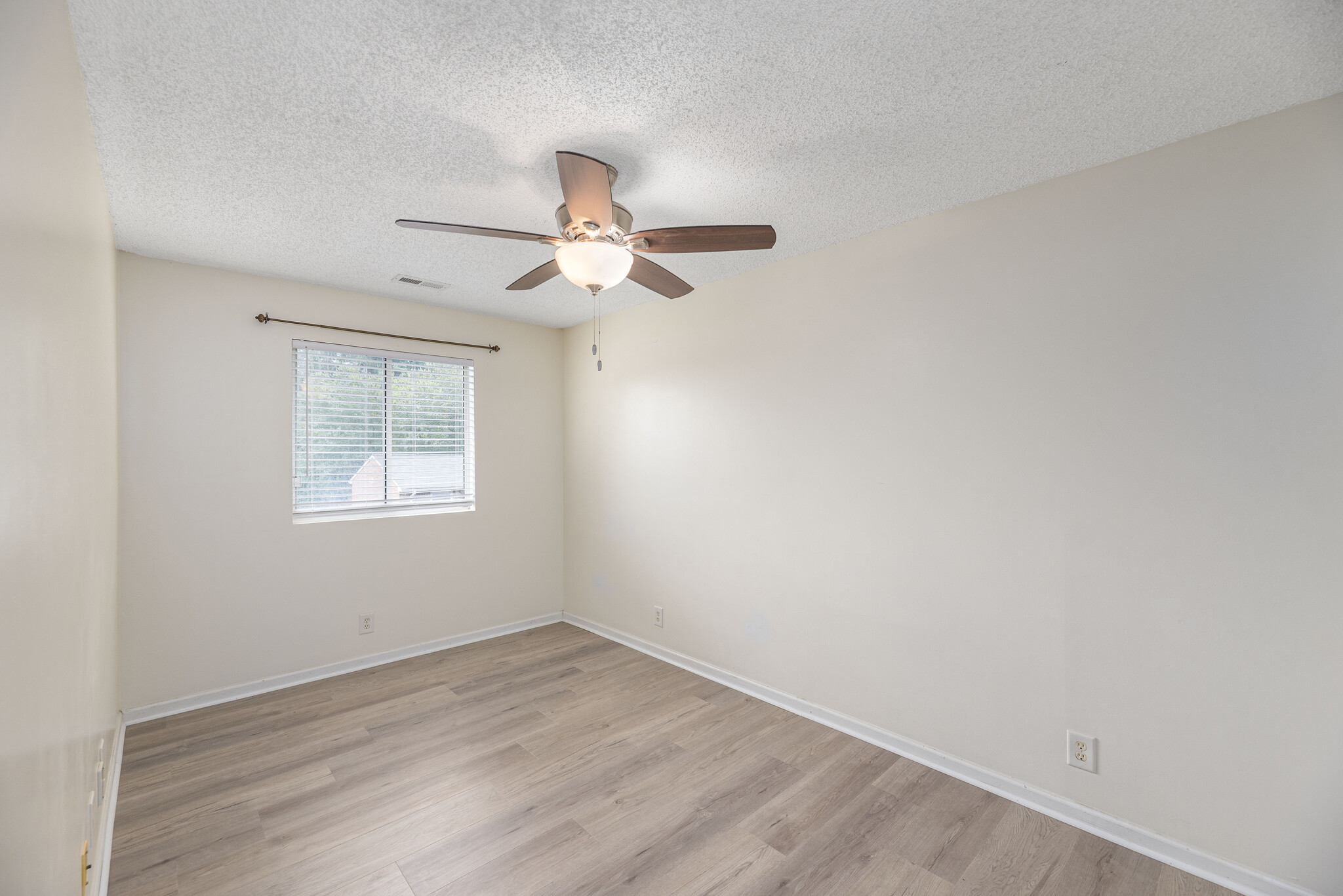Bedroom #1- 2nd floor - 41 Beri Dr