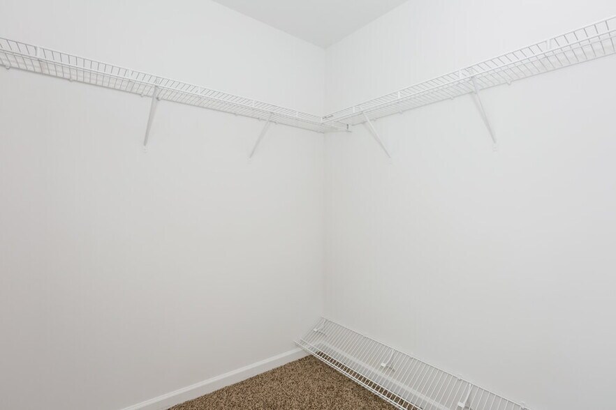 Building Photo - 1701 Seefin Ct