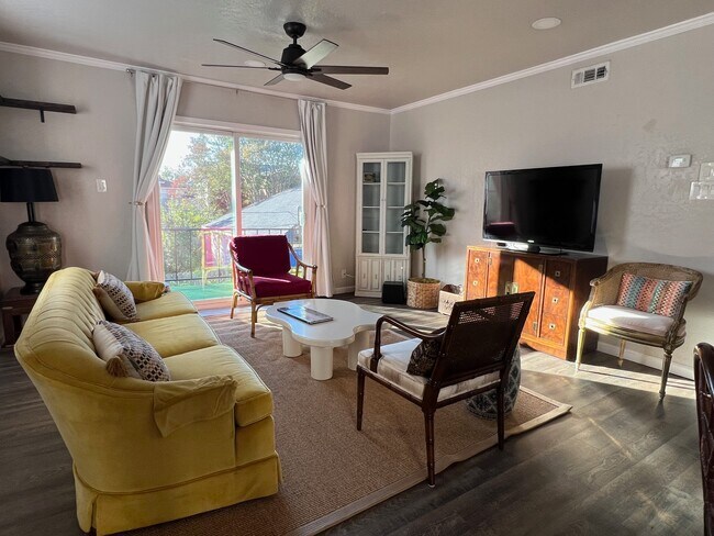 Primary Photo - 168 Barilla Pl