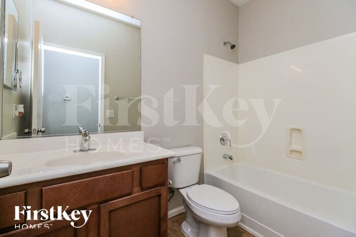 Building Photo - 1417 E Jeanne Ln