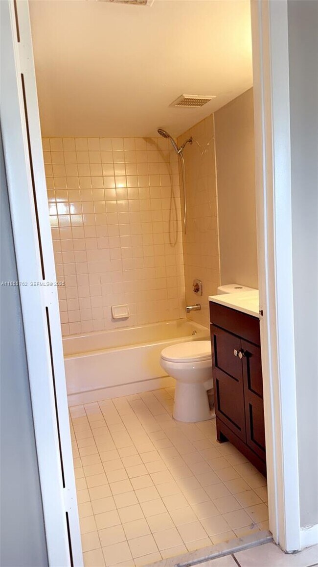 Building Photo - 3955 Village Dr