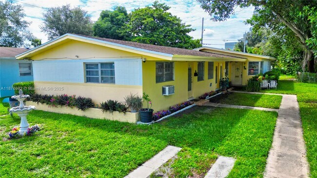 Building Photo - 28 NW 170th St