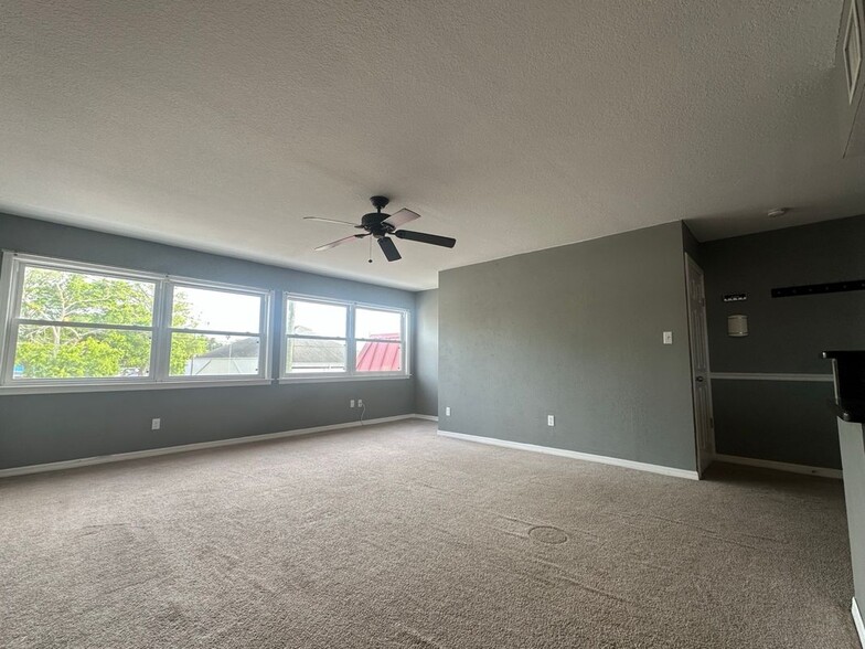 Building Photo - 1221 Court St