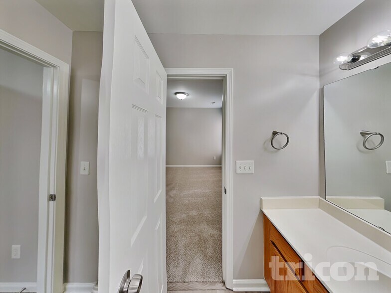 Building Photo - 14517 Arbor Ridge Dr