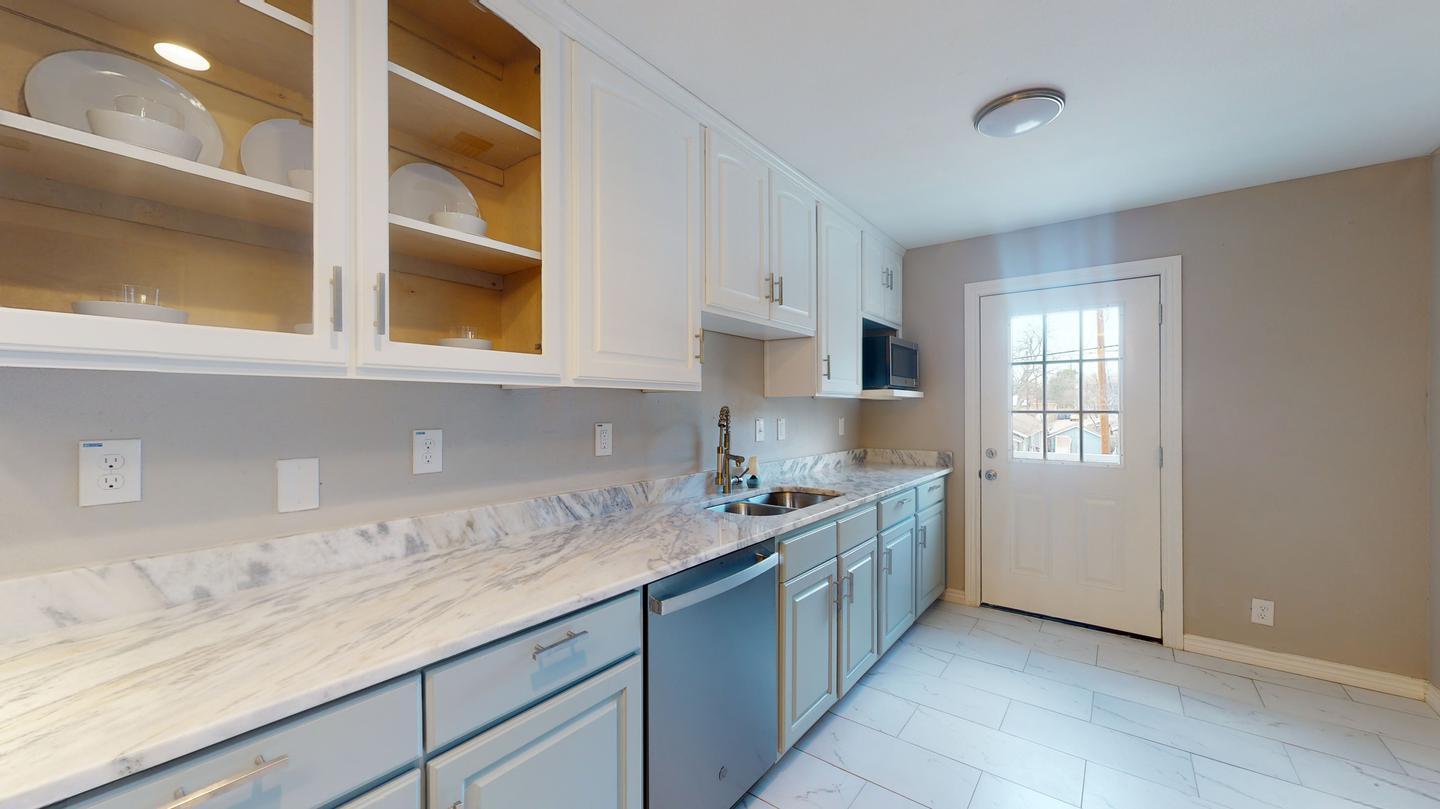 Building Photo - Beautifully updated San Antonio home by Botanical Garden