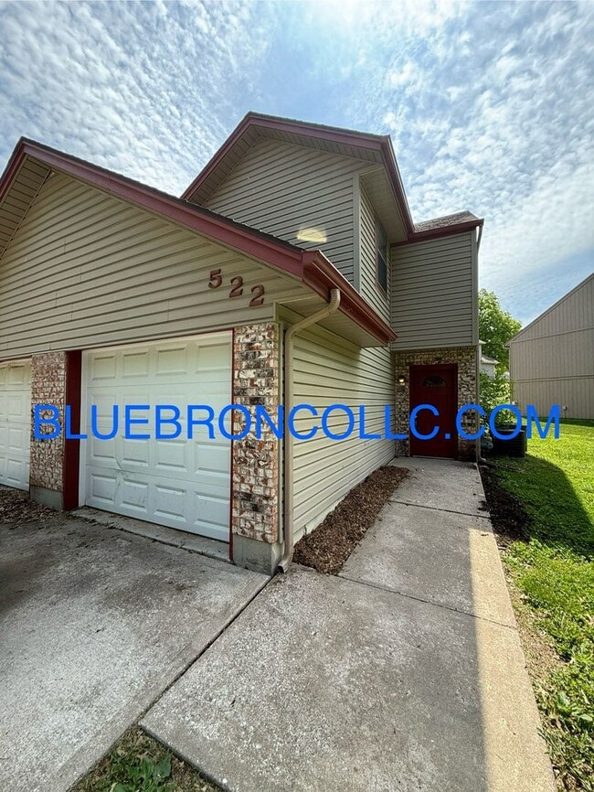 Primary Photo - This one will go fast, marvelous 3 bedroom...