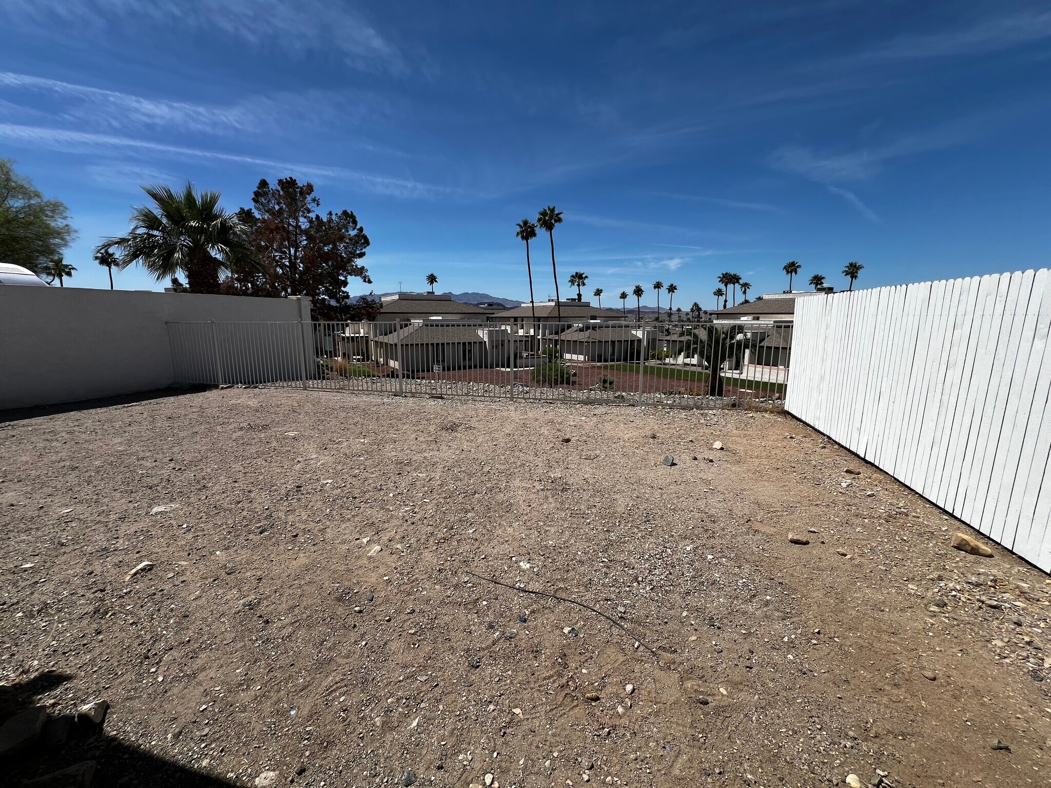 Building Photo - 261 Cottonwood Dr