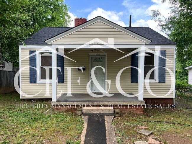 Primary Photo - Charming 2-Bedroom, 1-Bathroom Home Availa...
