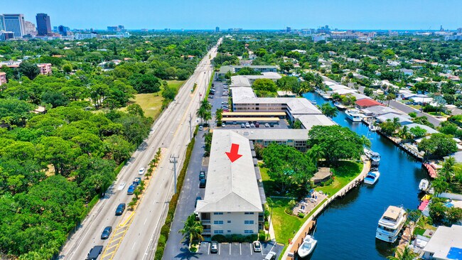 Building Photo - 1200 SW 12th Ct